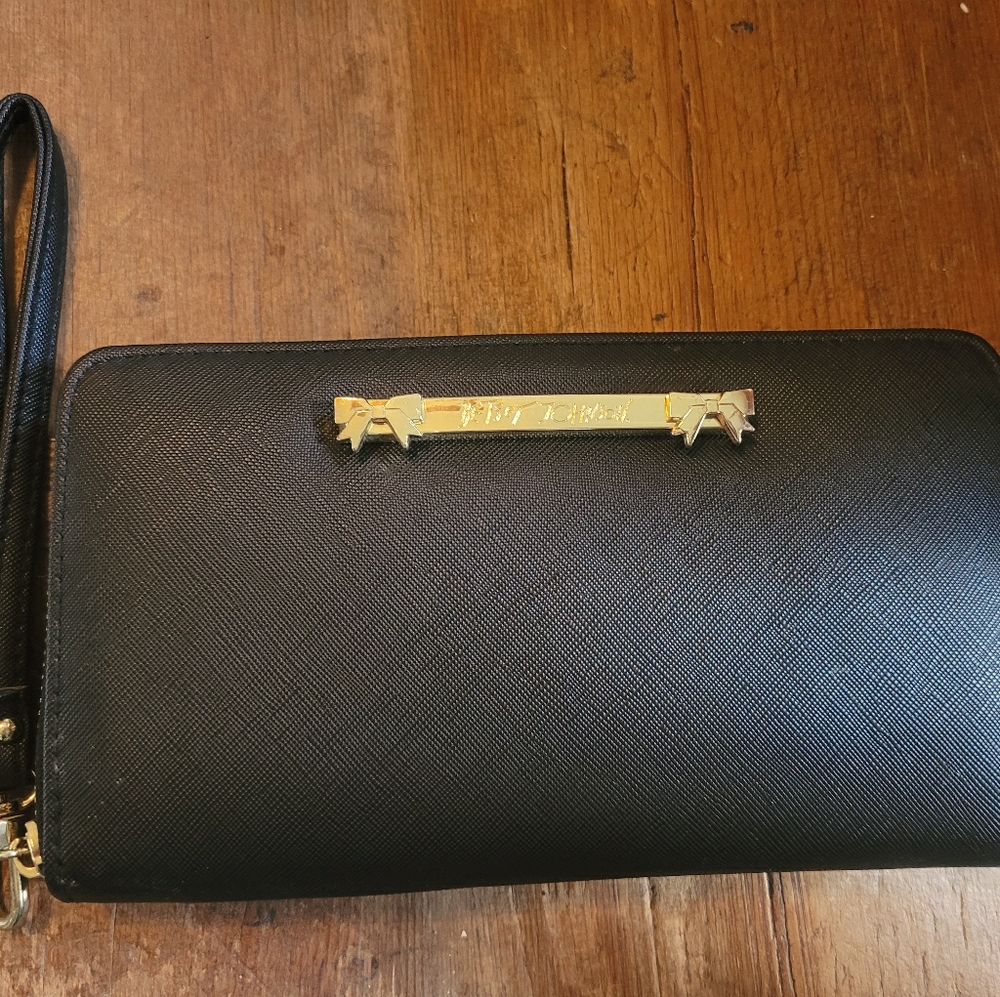 Betsey Johnson wristlet